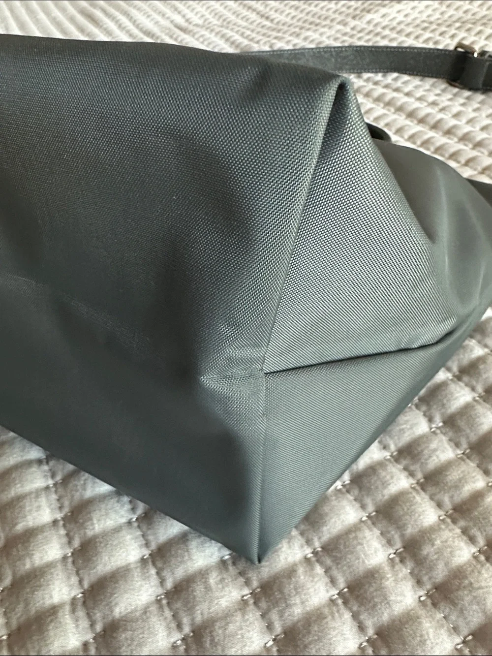 Longchamp couple materials